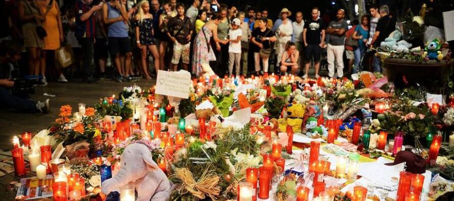 Comunidade Ahmadia condena os ataques terroristas  em Barcelona e Cambrils